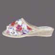 Kapcie damskie KD-LEN-02 – kwiatowe, lniana wkładka, koturna 3,5 cm, polska produkcja
